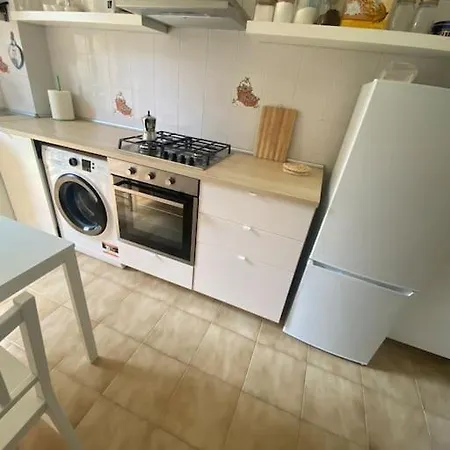 La Casa Di Andrea Grande A Due Passi Dalle Spiagge راباللو